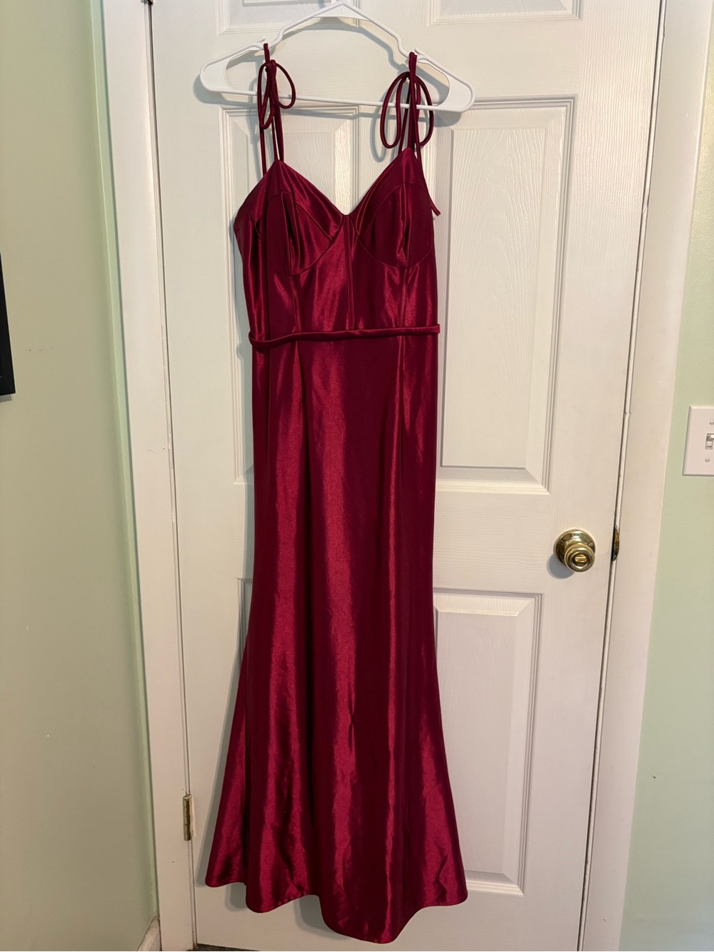 Elegant Burgundy Satin Tie-Strap Prom Dress